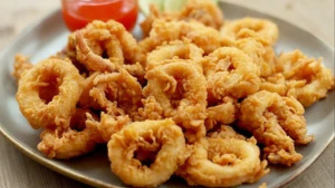 Ilustrasi cumi goreng tepung