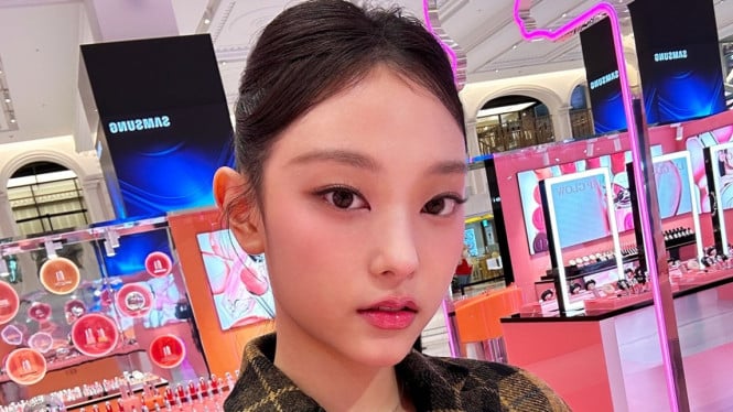 Haerin NewJeans, Apa Itu Filler Kuping? Bagaimana Cara Kerjanya?, Kenapa Banyak Orang Memilih Filler daripada Operasi Otoplasty?, Apakah Aman? Efek Samping dan Hal yang Perlu Diperhatikan, Harga dan Lokasi yang Menyediakan di Indonesia, Filler Kuping Sebagai Simbol Self-Love, Bukan Sekadar Tren