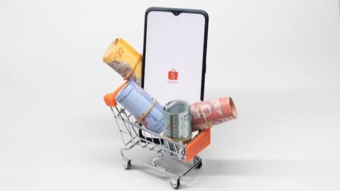 Ilustrasi cara dapat uang dari Shopee, 1. Membeli Bahan Baku Produksi, 2. Mengelola Arus Kas, 3. Mendanai Pemasaran Digital, 4. Membeli Peralatan Pendukung Operasional, 5. Mengikuti Pelatihan Bisnis