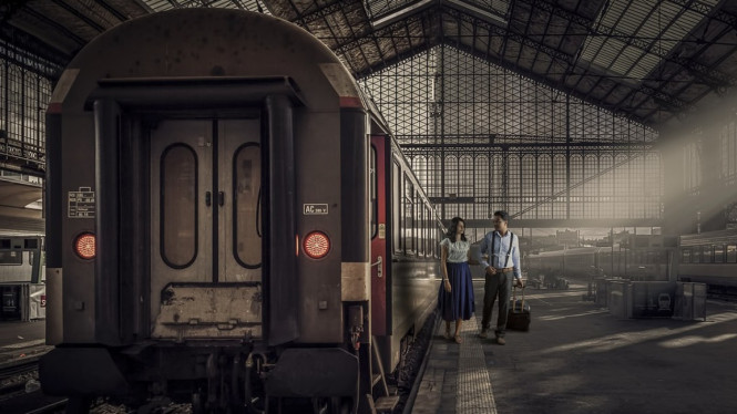 Ilustrasi stasiun, Sejarah Stasiun Kaliwedi: Peninggalan Belanda yang Terlupakan, Mitos Siti Zainab: Arwah Sinden yang Penuh Dendam, Dendam terhadap Pakaian Merah, Kentrung Budeg: Misteri Kecelakaan di Perlintasan Rel, Misteri Identitas Siti Zainab, Daya Tarik bagi Pencinta Misteri dan Sejarah