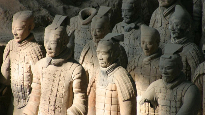Terracotta Army, Warna-Warni yang Memudar, Rahasia di Balik Cat Kuno, Terracotta Army, Tantangan Pelestarian Warisan, Teknologi Produksi Massal Kuno, Daya Tarik Wisata Sejarah