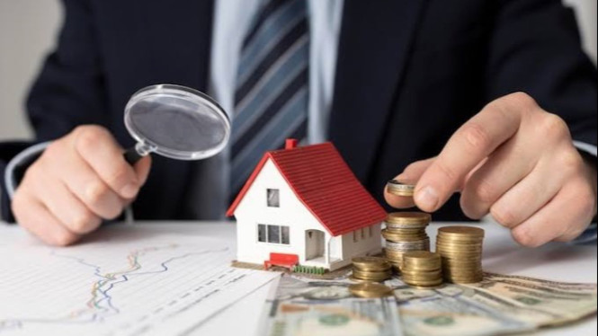 Ilustrasi investasi properti, 1. Pariwisata Global yang Terus Berkembang, 2. Kekayaan Budaya dan Daya Tarik Wisata, 3. Infrastruktur yang Mendukung Investasi, 4. Fleksibilitas Properti untuk Beragam Segmen, 5. Potensi Apresiasi Nilai Aset, 6. Regulasi Fleksibel bagi Investor Asing, 7. Kunjungan Wisatawan Tinggi dan Stabil
