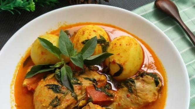 Telor bumbu woku, Bahan-Bahan untuk Woku Ekonomis, Langkah-Langkah Pembuatan Woku Ekonomis, Tips untuk Woku Ekonomis yang Sempurna, Variasi Woku Ekonomis
