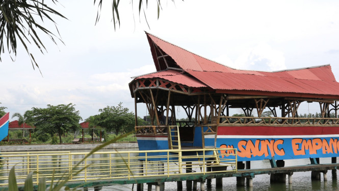Ilustrasi rumah makan di Subang, Tutut Soding, Peuyeum Ciruluk, Abon Jantung Pisang, Oncom Dawuan, Pepes Jambal Roti, Tips Menikmati Kuliner Subang