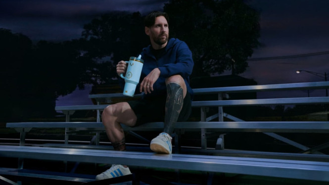 Pesepakbola Kenamaan Lionel Messi, 1. Untuk Kantor: Stylish dan Praktis, 2. Untuk Traveling: Ringkas dan Tahan Banting, 3. Untuk Olahraga: Ringan dan Mudah Dipegang, Tips Memilih Tumbler Stanley yang Tepat, Harga dan Tempat Membeli Tumbler Stanley