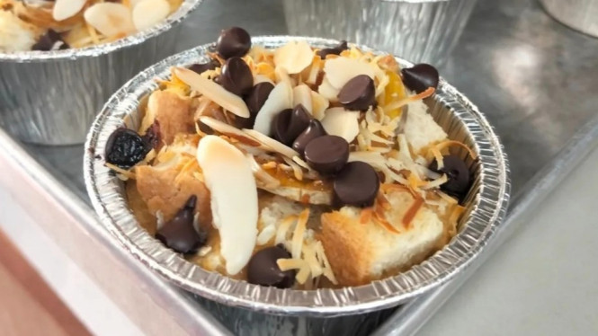 Ilustrasi Banana Bread Pudding, Bahan-Bahan yang Dibutuhkan, Langkah-Langkah Pembuatan, Tips untuk Hasil Maksimal, Keunggulan Resep Ini