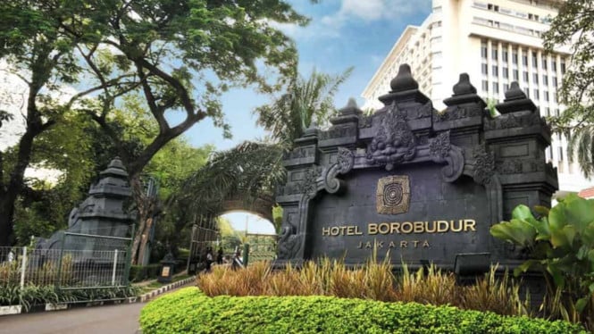 Hotel Borobudur Jakarta, Paket Kamar Discover Art &amp; Culture: Staycation Plus Tiket Museum, Eksplorasi Gastronomi Tematik: Cita Rasa Nusantara hingga Asia Timur, Program Budaya Melayu: Kolaborasi Lintas Sektor, Discover Art and Culture, Rangkaian Acara Edukatif dan Seni Sepanjang Oktober
