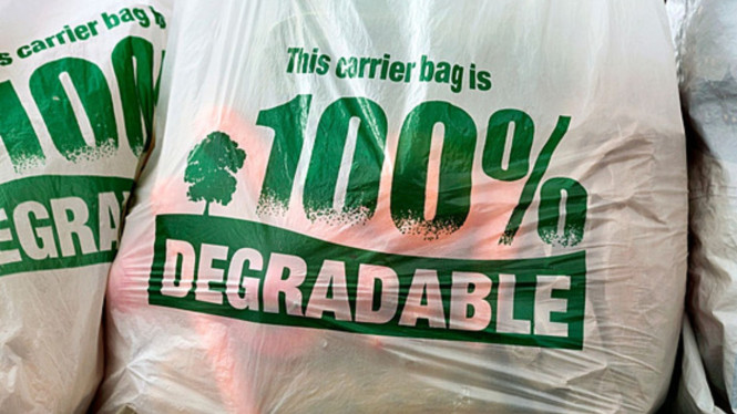 Ilustrasi Bioplastik, 1. Solusi Pengganti Plastik Konvensional, 2. Mendukung Industri Hijau dan Ekonomi Sirkular, 3. Memanfaatkan Sumber Daya Agrikultur Lokal, 4. Memperkuat Ekosistem Industri Berkelanjutan, 5. Mendukung Target Pengelolaan Sampah Nasional