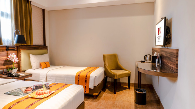 Sotis Hotel Jakarta, 1. Grandkemang Hotel, Kamar Hotel Grand Kemang Jakarta, 2. Hotel Grandhika Iskandarsyah, 3. Amos Cozy Hotel &amp; Convention Hall, Amos Cozy Hotel, 4. White Tree Residence, White Tree Residence, 5. Sotis Hotel Jakarta