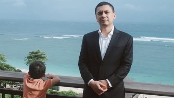 Raditya Dika, 1. Hitung Pengeluaran Tahunan, 2. Kalikan 25 Kali Lipat, 3. Pilih Instrumen Investasi yang Tepat, 4. Tarik Maksimal 4% per Tahun, 5. Mulai Investasi Sedini Mungkin