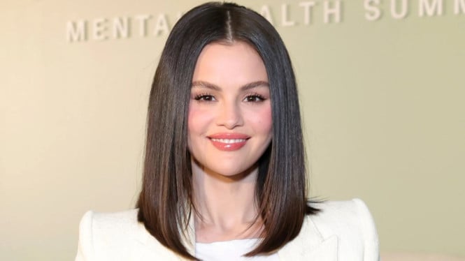 Selena Gomez, 1. Rumah Pertama di Tarzana, 2. Mansion di Fort Worth, Texas, 3. Bungalow di Studio City, 4. Mansion Eks Tom Petty di Encino, 5. Rumah Mewah di Beverly Hills