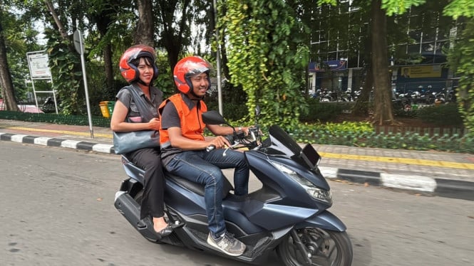 Ilustrasi ojek online