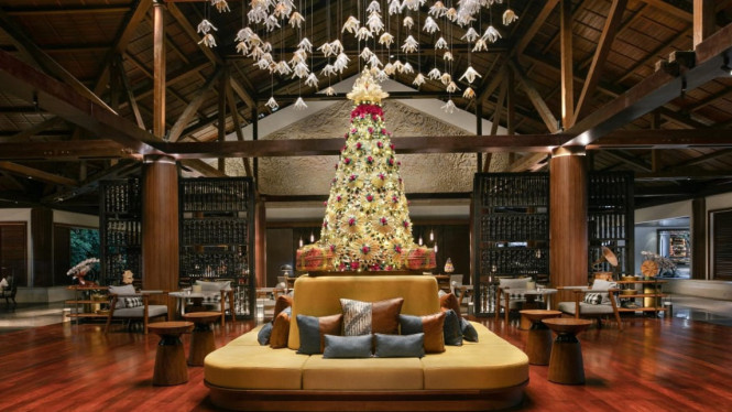 Pohon Natal di The Laguna, Nusa Dua, Bali.