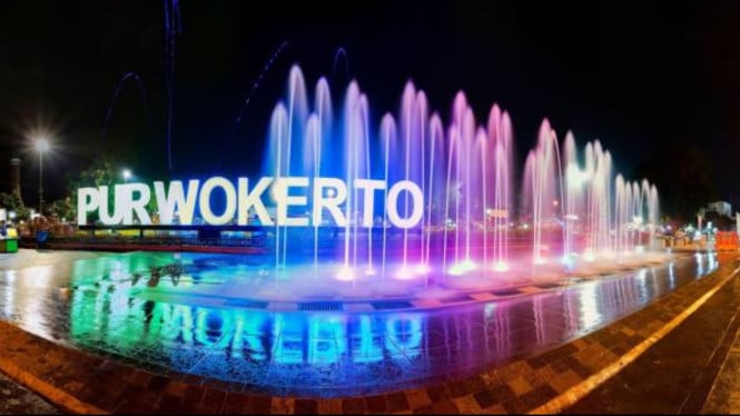 Alun-Alun Purwokerto, 1. Baturaden, 2. Curug Telu, 3. Telaga Sunyi, 4. Curug Cipendok, 5. Taman Andhang Pangrenan