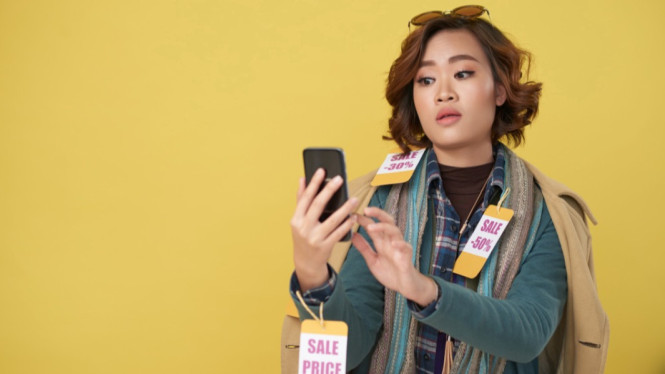 Ilustrasi online shopping