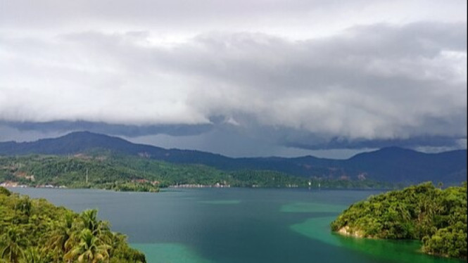 Teluk Tomori Morowali