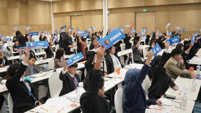 Pelajar ikut simulasi sidang PBB.