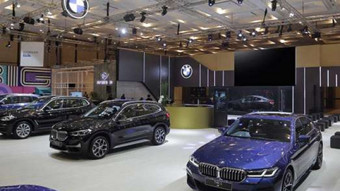BMW Group Indonesia berhasil mencapai target penjualan di GIIAS 2021 BMW Group Indonesia berhasil mencapai target penjualan di GIIAS 2021