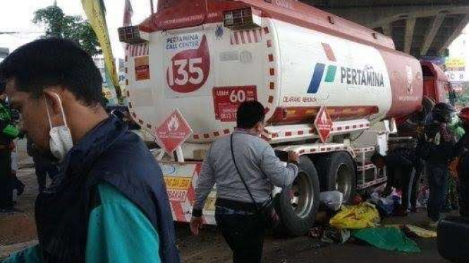 Kecelakaan Truk tangki BBM di Cibubur, Pertamina Siap Bertanggung Jawab