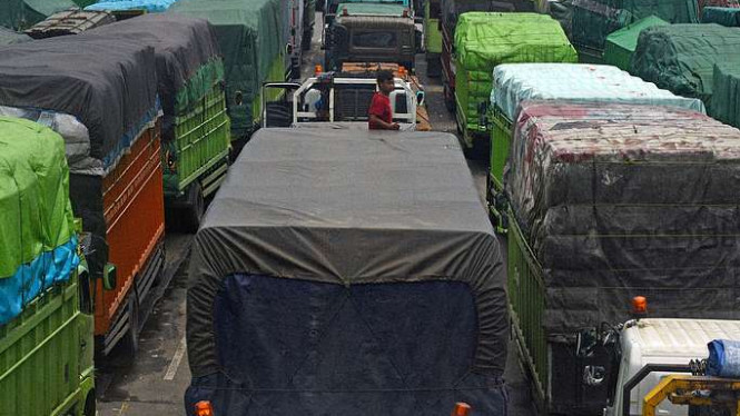 Aturan Tarif Sopir Logistik Disiapkan Demi Berantas Truk ODOL