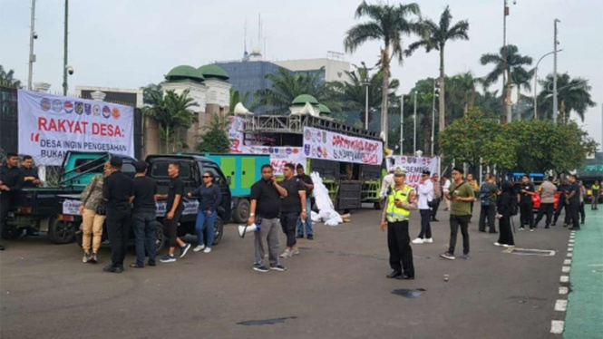 Ada Demo Apdesi, Lalu Lintas di Depan Gedung DPR Tersendat