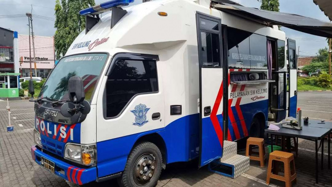 SIM Keliling Surabaya, Biaya Perpanjang SIM 2025, Syarat Perpanjangan SIM, Lokasi Gerai SIM Bandung dan Samsat Keliling Bandung, Jadwal dan Lokasi SIM Keliling Bandung Hari Ini, Rabu 5 November 2025