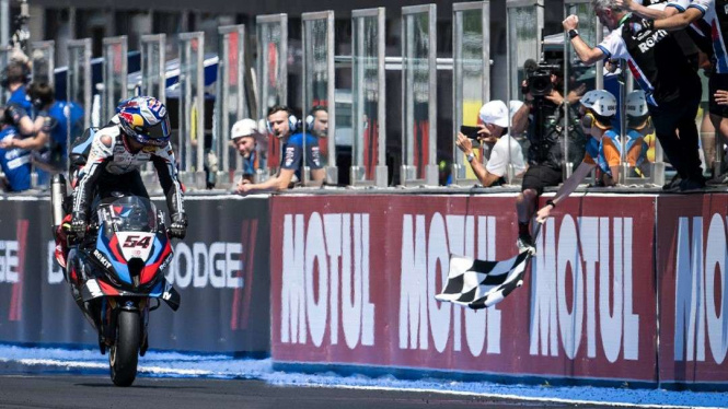 Toprak Razgatlioglu Tunggu Restu BMW buat Pindah ke MotoGP Toprak Razgatlioglu Tunggu Restu BMW buat Pindah ke MotoGP