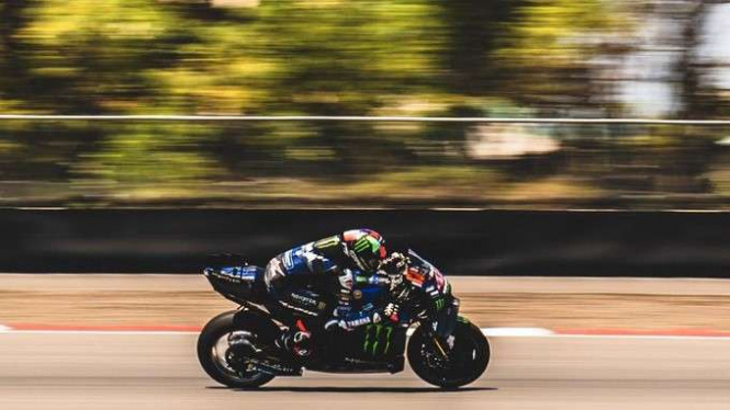 Rins Sebut Yamaha Bakal Pakai Mesin V4 di Pertengahan MotoGP 2025 Rins Sebut Yamaha Bakal Pakai Mesin V4 di Pertengahan MotoGP 2025