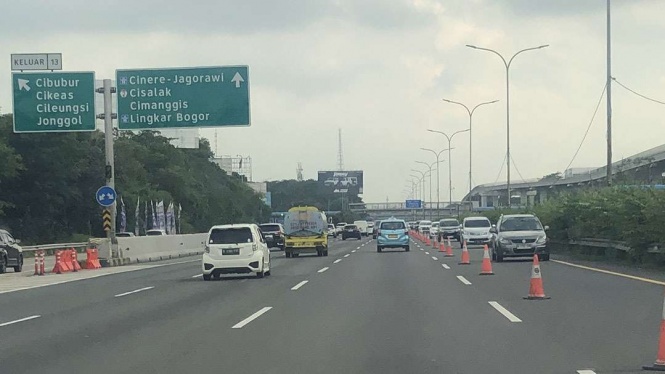 Contraflow Contraflow, Tol Jakarta - Cikampek KM 47 - KM 70 (Arah Cikampek), Tol Jakarta - Cikampek KM 70 - KM 47 (Arah Jakarta), Tol Jakarta - Bogor - Ciawi, Arah Jakarta (KM 21 - KM 8)