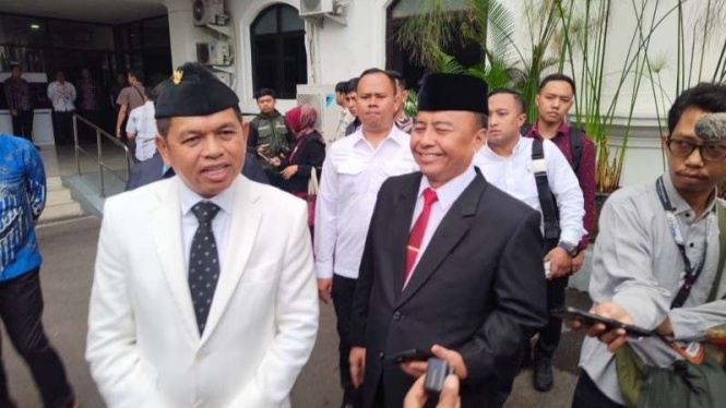 Daftar Mobil dan Motor Dedi Mulyadi yang Dihibahkan, Sisa Zenix Daftar Mobil dan Motor Dedi Mulyadi yang Dihibahkan, Sisa Zenix