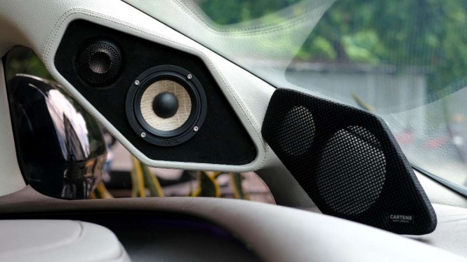 Modifikasi Praktis Audio Mobil Listrik Denza D9, Tak Perlu Ganti Headunit