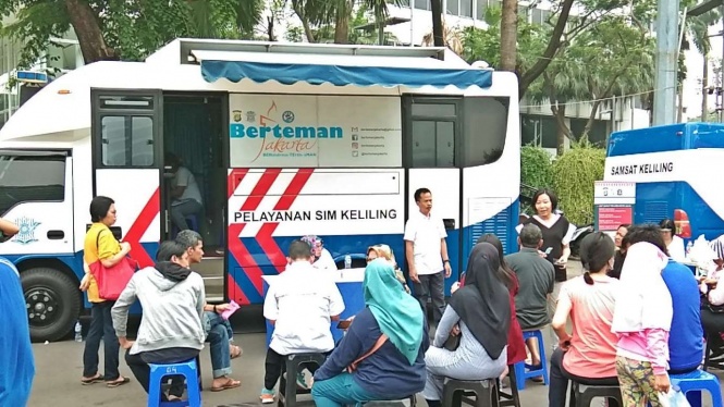 SIM Keliling Jakarta, 5 Lokasi SIM Keliling Jakarta Hari Ini, Senin (23/05), Syarat Perpanjang SIM A dan C, Cara Perpanjang SIM, Biaya Perpanjang SIM, Samsat Keliling Jakarta Hari Ini