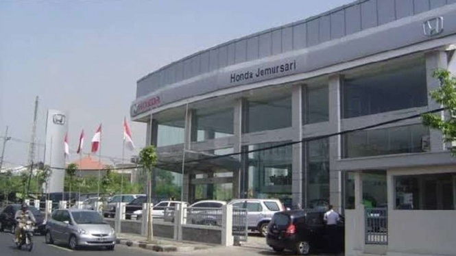Diler Honda Jemursari