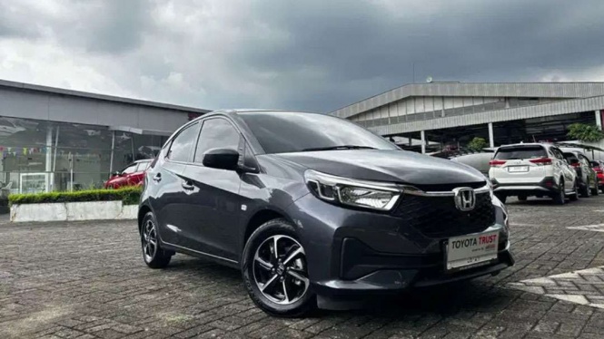 Honda Brio Satya bekas