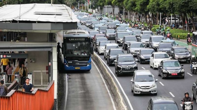Pertumbuhan Kendaraan Tak Terkontrol Jadi Biang Macet Jakarta Pertumbuhan Kendaraan Tak Terkontrol Jadi Biang Macet Jakarta, Daftar Kendaraan Bebas Ganjil Genap Jakarta, Jadwal Ganjil Genap Jakarta, Lokasi Ganjil Genap Jakarta, Gerbang Tol yang Terkena Ganjil Genap Jakarta