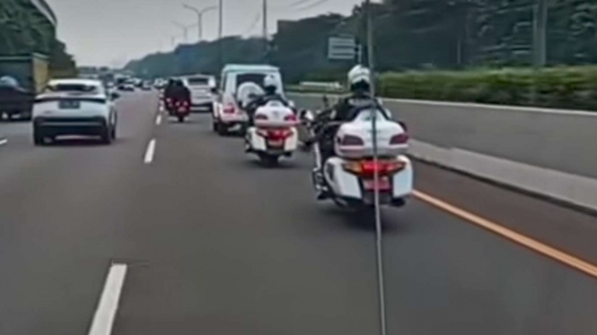 Viral Rombongan Prabowo Beri Jalan Damkar, Memang Seharusnnya