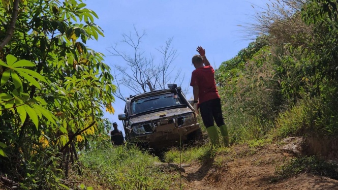 Kagama 4x4 Adventure Rayakan HUT Keempat, Gelar Offroad di Sentul Kagama 4x4 Adventure Rayakan HUT Keempat, Gelar Offroad di Sentul