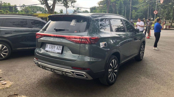 Test Drive Chery Tiggo 8 CSH