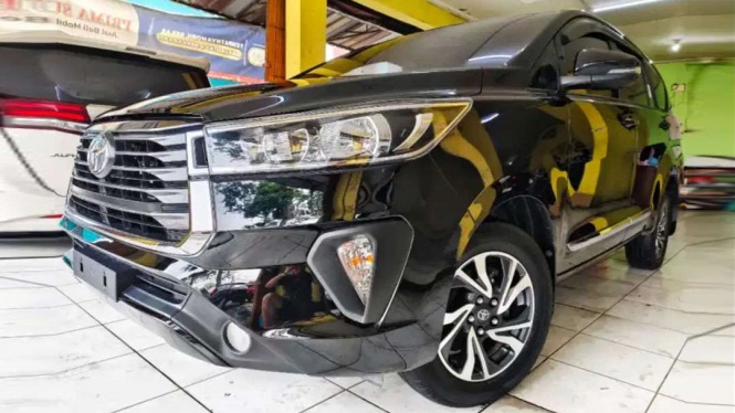 Toyota Kijang Innova diesel bekas