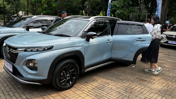 Varian Termahal Suzuki Fronx Ramai Peminat, Cek Harganya di Sini