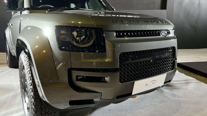 Defender Octa Resmi Dijual di Indonesia, Cocok Buat Orang Kaya