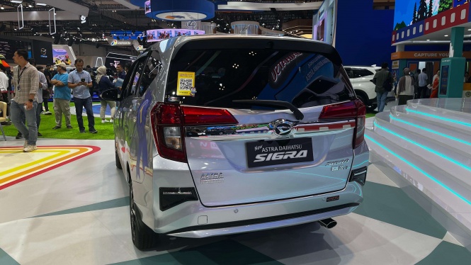 Daihatsu Sigra Tampil Lebih Segar di GIIAS 2025, Cek Harganya Daihatsu Sigra Tampil Lebih Segar di GIIAS 2025, Cek Harganya