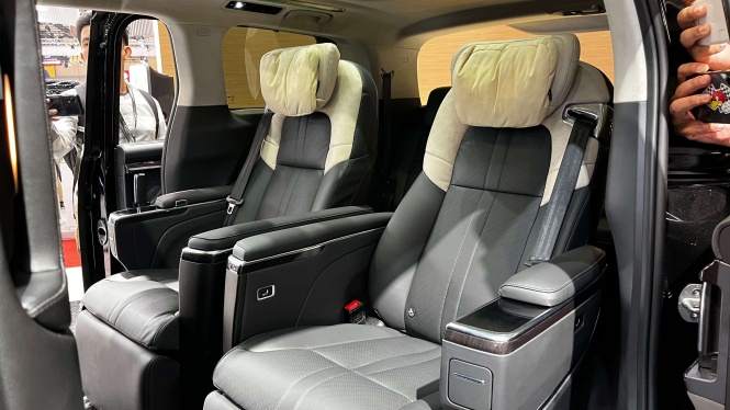 Maxus dan Lombardi Berkolaborasi Hadirkan Varian Mifa 9 Premium Maxus dan Lombardi Berkolaborasi Hadirkan Varian Mifa 9 Premium