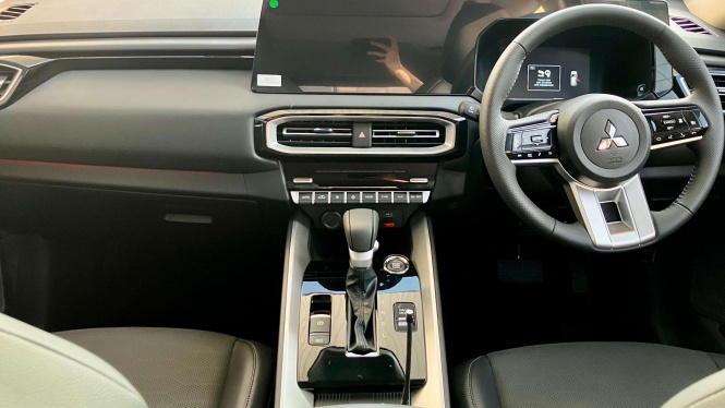 Mitsubishi Destinator
