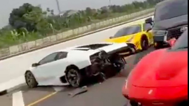 Belajar dari Kecelakaan yang Buat Lamborghini Hancur di Jalan Tol Belajar dari Kecelakaan yang Buat Lamborghini Hancur di Jalan Tol