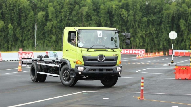 KNKT Sebut Banyak Sopir Truk dan Bus Tidak Terlatih dengan Baik KNKT Sebut Banyak Sopir Truk dan Bus Tidak Terlatih dengan Baik