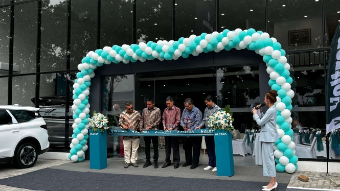 Aletra Resmikan Diler Baru di Kemang, Siap Perkuat Jaringan Aletra Resmikan Diler Baru di Kemang, Siap Perkuat Jaringan