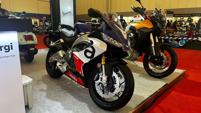Moto Guzzi Stelvio dan Aprilia RS 660 Diskon Rp 100 Juta di IMOS Moto Guzzi Stelvio dan Aprilia RS 660 Diskon Rp 100 Juta di IMOS, 1. Harley-Davidson Road Glide, 2. Moto Guzzi Stelvio, 3. Aprilia RS 660, 4. Honda XL750 Transalp, 5. Royal Enfield Super Meteor 650