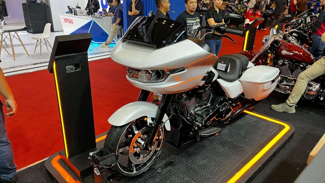 5 Motor Termahal di IMOS 2025, Ada Honda XL750 Transalp 5 Motor Termahal di IMOS 2025, Ada Honda XL750 Transalp, 1. Harley-Davidson Road Glide, 2. Moto Guzzi Stelvio, 3. Aprilia RS 660, 4. Honda XL750 Transalp, 5. Royal Enfield Super Meteor 650