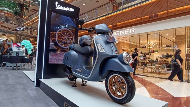 Vespa Sprint dan GTV Officina 8 Vespa Sprint dan GTV Officina 8